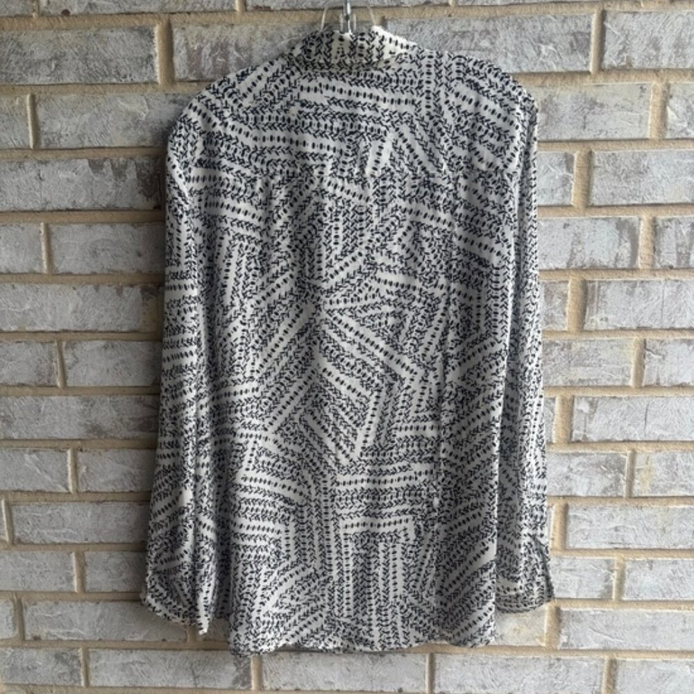 Cabi Long Sleeve Button Front Split Back Geometri… - image 2